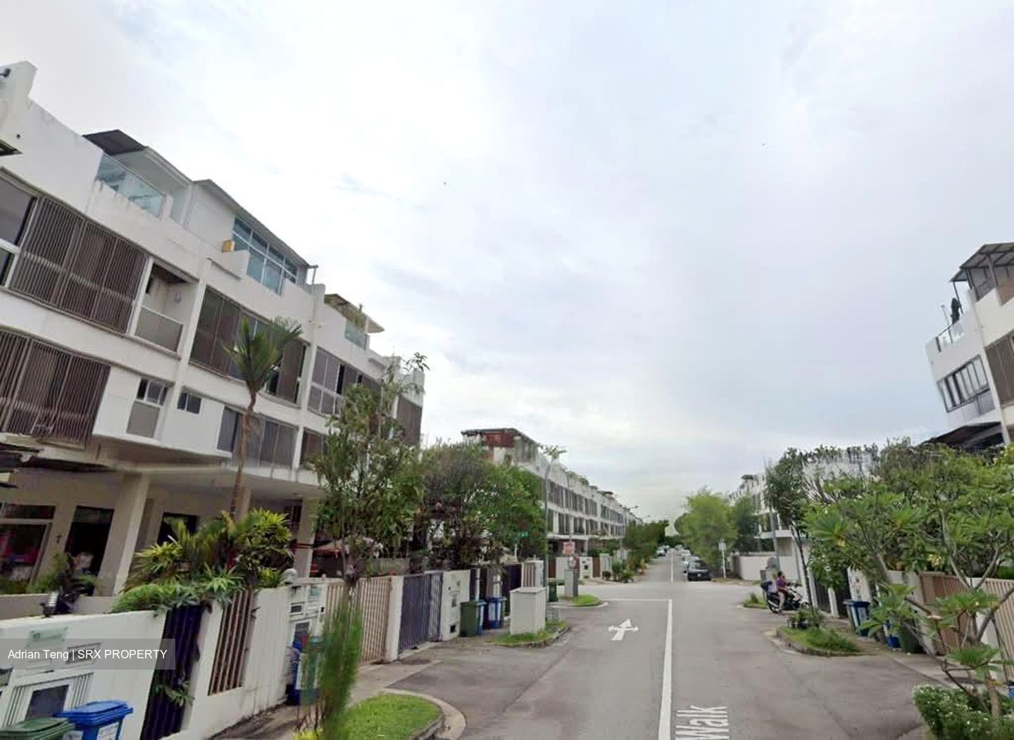 Luxus Hills (ph 7) (D28), Terrace #595387491